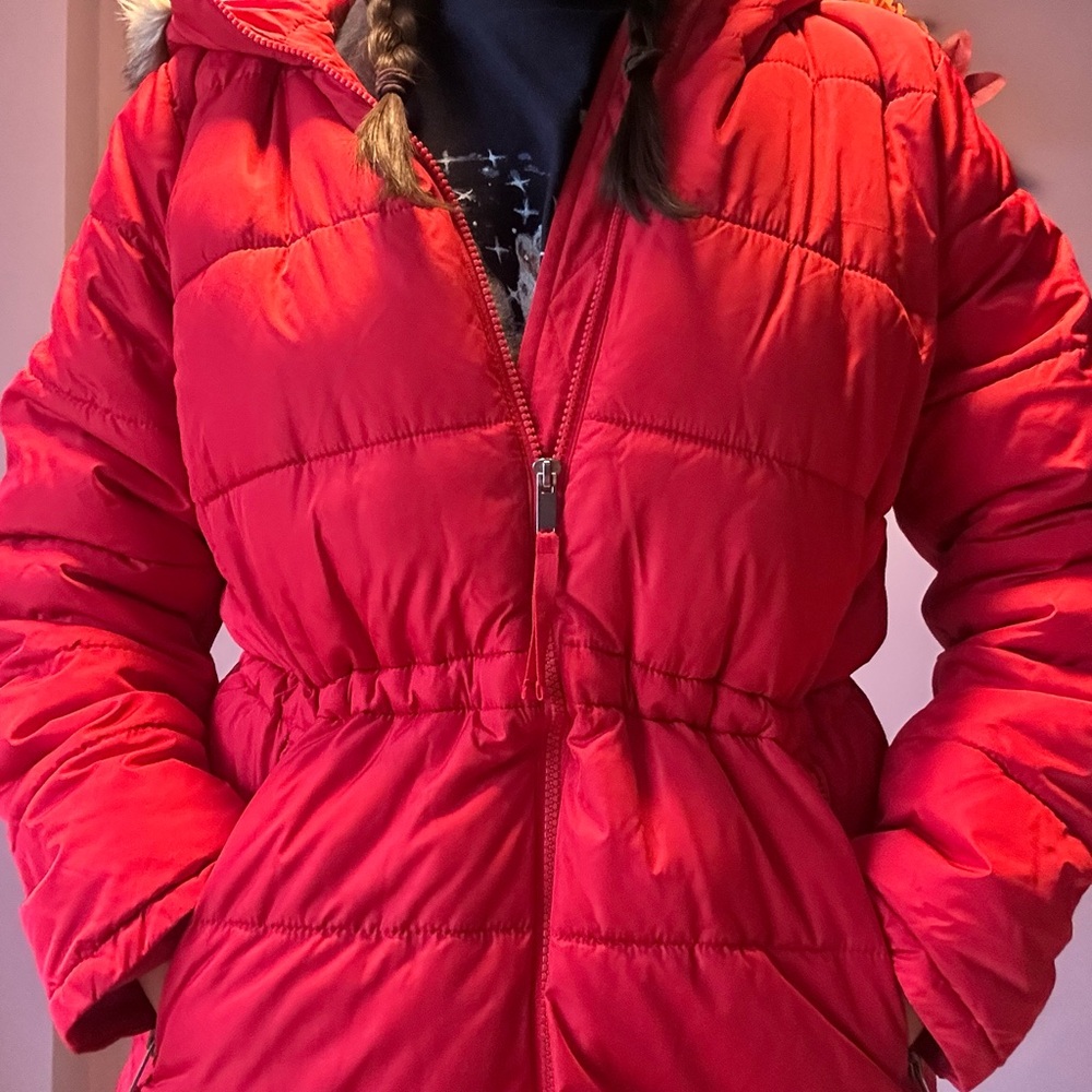 Women's Red Puffer Jacket by GAP